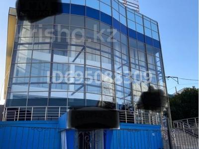 Офисы, магазины и бутики, общепит, салоны красоты, медцентры и аптеки, образование, развлечения · 2867 м² за 1.3 млрд 〒 в Шымкенте, Туран р-н