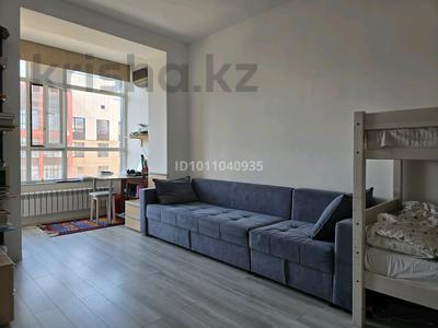 1-бөлмелі пәтер · 37.9 м² · 8/9 қабат, Кенжебек Күмісбеков 4 — Абая-Кумисбекова, бағасы: 26.2 млн ₸ в Астане, Сарыарка р-н