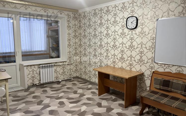 2-бөлмелі пәтер · 51.8 м² · 1/9 қабат, 8-микрорайон 42, бағасы: 12.5 млн ₸ в Темиртау — фото 2