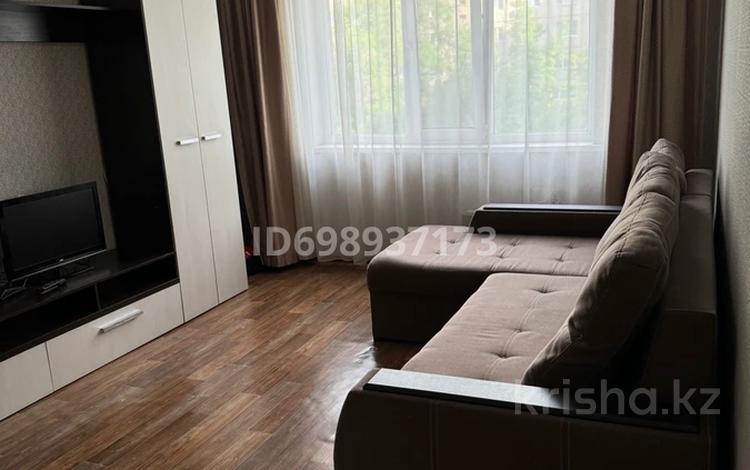 1-комнатная квартира · 48 м² · 5/9 этаж, мкр Жетысу-1 15 — Момышулы улыкбека за 220 000 ₸ в Алматы, Ауэзовский р-н — фото 2