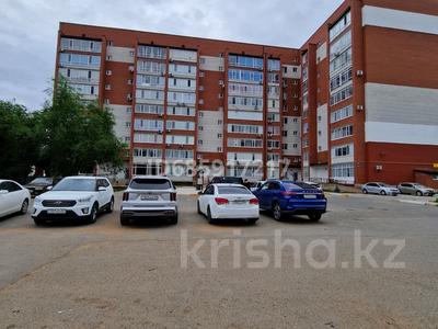 Аренда квартир в Западно-Казахстанской обл.: 2-комнатная квартира · 75 м² · 3 этаж, мкр Кадыра Мырза-Али 29 — Сзади Жилстрой сбербанка за 250 000 〒 2-комнатная квартира · 75 м² · 3 этаж, мкр Кадыра Мырза-Али 29 — Сзади Жилстрой сбербанка за 250 000 〒 в Уральске