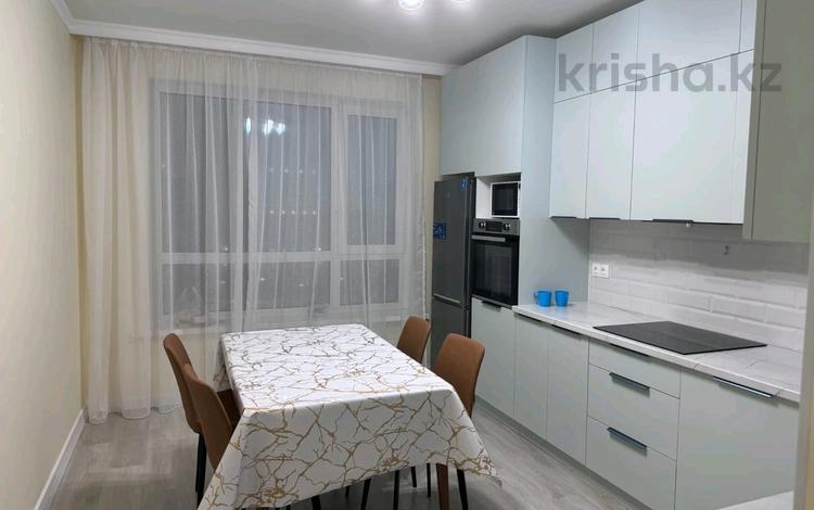 2-комнатная квартира · 70 м² · 6/9 этаж, Сыганак 15 — Е-305 за 300 000 ₸ в Астане, Нура р-н — фото 2