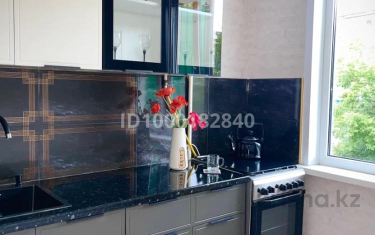 2-комнатная квартира · 48 м² · 3/5 этаж, Абубакира кердери за 17.8 млн ₸ в Уральске, мкр Школьник — фото 19