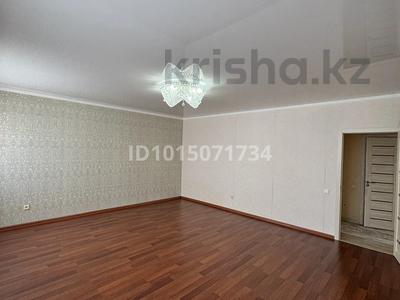3-комнатная квартира · 94 м² · 6/10 этаж, мкр 11 37а за 31.5 млн ₸ в Актобе