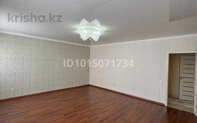 3-комнатная квартира · 94 м² · 6/10 этаж, мкр 11 37а за 31.5 млн ₸ в Актобе — фото 2