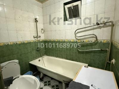 2-комнатная квартира · 60 м² · 5/5 этаж, Тамерлановское шоссе 42 — Рядом Автонур базар, напротив заправки гелиус за 170 000 〒 в Шымкенте, Туран р-н