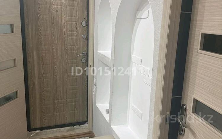 3-комнатная квартира · 62.8 м² · 2/5 этаж, 3 микрорайон 3 за 16 млн ₸ в Абай — фото 2