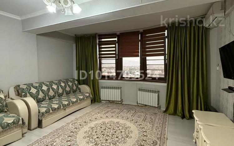 2-комнатная квартира · 68 м² · 11/13 этаж, мкр Аксай-5, Садвакасова за 52 млн ₸ в Алматы, Ауэзовский р-н — фото 2