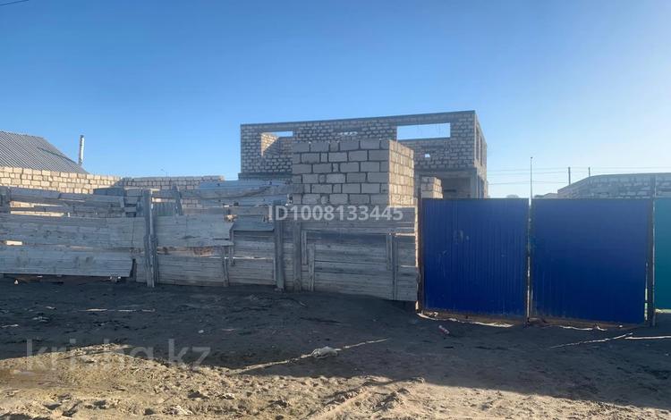 Отдельный дом · 7 комнат · 210 м² · 10 сот., мкр Кайнар, Абдигали Курмангазинв 80 за 20 млн ₸ в Атырау — фото 2