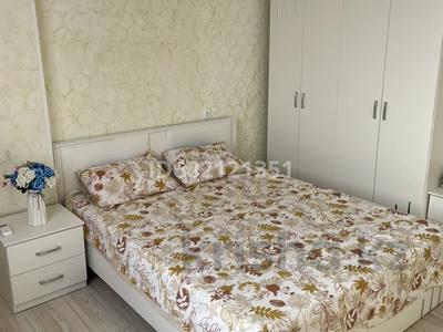 1-комнатная квартира, 80 м², 4/5 этаж по часам, 15 мкр 42 — Mulkaman за 2 000 〒 в Туркестане