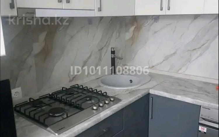 3-бөлмелі пәтер · 43 м² · 3/5 қабат, Майкудук, Майкудук, 12й микрорайон 6, бағасы: ~ 12.5 млн ₸ в Караганде, Алихана Бокейханова р-н — фото 2