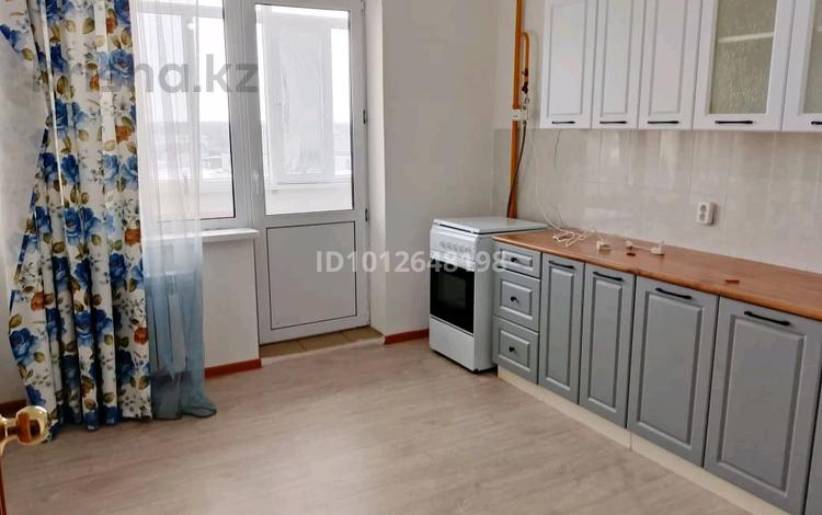 2-комнатная квартира · 60 м² · 3/9 этаж, мкр. Зачаганск пгт, Акан сери 45/1 за 24 млн ₸ в Уральске — фото 8
