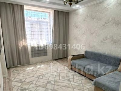 2-бөлмелі пәтер, 60 м², 11/12 қабат тәулік бойы, 17-й мкр 7, бағасы: 15 000 〒 в Актау, 17-й мкр