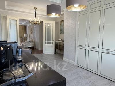 5-комнатная квартира · 187 м² · 11/22 этаж, Кошкарбаева 2 за 1 млн ₸ в Астане, Сарайшык р-н
