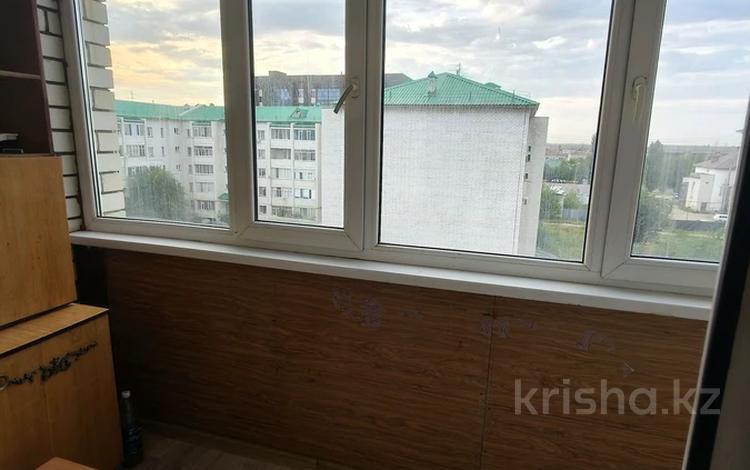 1-комнатная квартира · 44 м² · 5/5 этаж, 5 мкр 6 за 16.5 млн ₸ в Уральске — фото 5