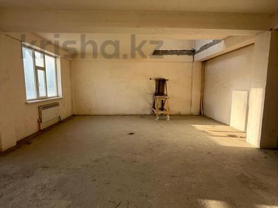 5-бөлмелі пәтер · 196.2 м² · 9/10 қабат, 17-ш/а. 104, бағасы: 58 млн ₸ в Актау, 17-й мкр