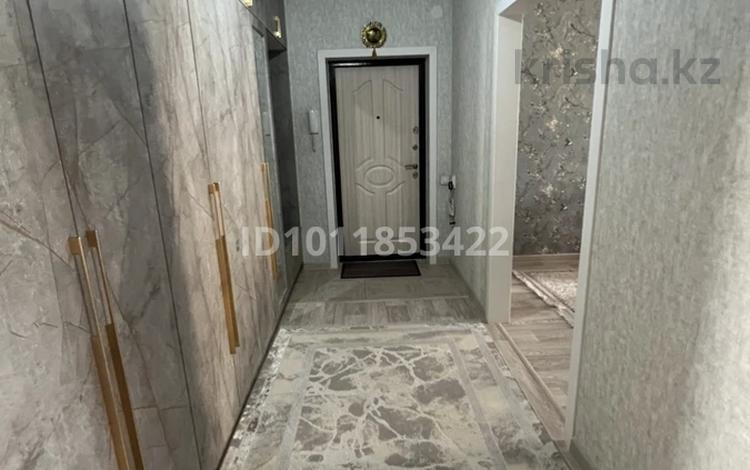 2-бөлмелі пәтер · 75.6 м² · 4/5 қабат, Мкр. Алтын орда 49Г, бағасы: 37 млн ₸ в Актобе — фото 2