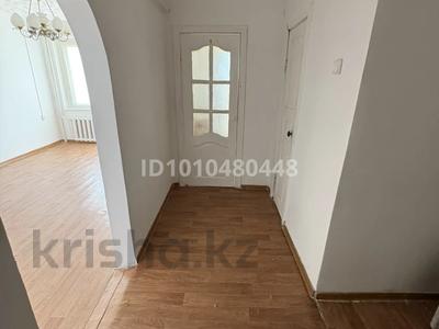 1-комнатная квартира · 38 м² · 1/5 этаж, 4 микрорайон 5 за 11 млн 〒 в Аксае