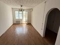 1-бөлмелі пәтер · 38 м² · 1/5 қабат, 4 микрорайон 5, бағасы: 10 млн ₸ в Аксае — фото 3