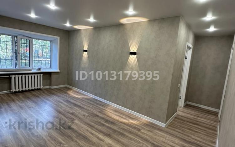 3-комнатная квартира · 54 м² · 1/5 этаж, мкр Новый Город, Ермекова 47 за 25 млн ₸ в Караганде, Казыбек би р-н — фото 5