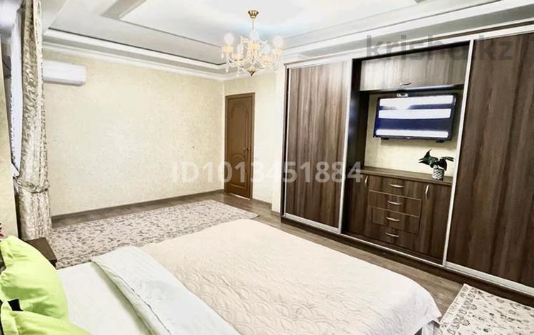4-комнатная квартира · 130 м² · 22/25 этаж, Абиша Кекилбайулы 270 за 70 000 ₸ в Алматы, Бостандыкский р-н — фото 2