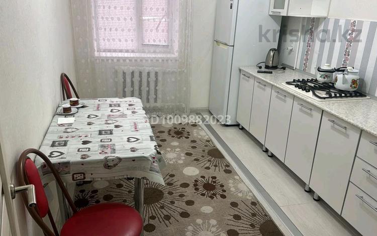 1-комнатная квартира · 43 м² · 1/10 этаж, мкр 12 43 а — Возле спортивный клуб Lifes tail за 13 000 ₸ в Актобе — фото 10
