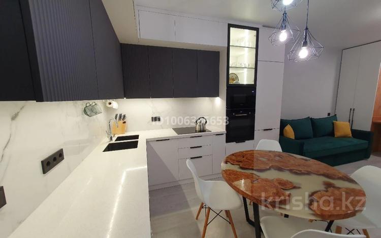 2-комнатная квартира · 48 м² · 4/8 этаж, Туран 89/3 за 290 000 ₸ в Астане, Нура р-н — фото 2