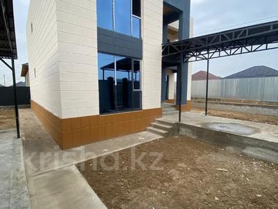 Отдельный дом · 5 комнат · 235 м² · 5.5 сот., Нуркена Абдирова 40 за 44 млн 〒 в Аскара Токпанова (Казцик)