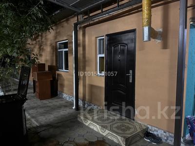 Отдельный дом · 2 комнаты · 55 м² · 5 сот., Аяпов 37 — Арай памятник за 60 000 ₸ в 