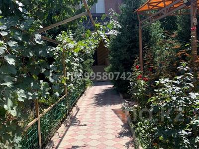 Жеке үй · 5 бөлме · 355 м² · 8 жүзд., Мырзалиева 1а 1а, бағасы: 190 млн ₸ в Алматы