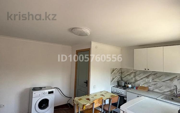 1-бөлмелі пәтер · 45 м², Ақбұлақ ш/а. 21А — Аханова 21А, бағасы: 150 000 ₸ в Алматы, Алатауский р-н — фото 2