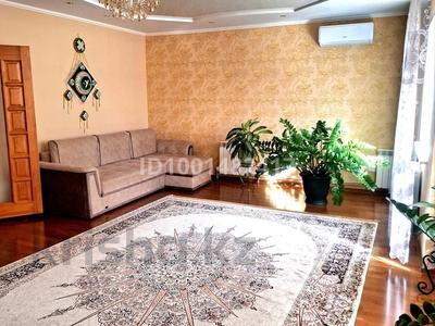 3-комнатная квартира · 133.5 м² · 3/6 этаж, мкр Женис 21 за 45 млн 〒 в Уральске
