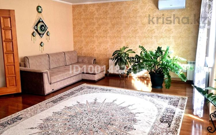 3-бөлмелі пәтер · 133.5 м² · 3/6 қабат, мкр Женис 21, бағасы: 45 млн ₸ в Уральске — фото 2