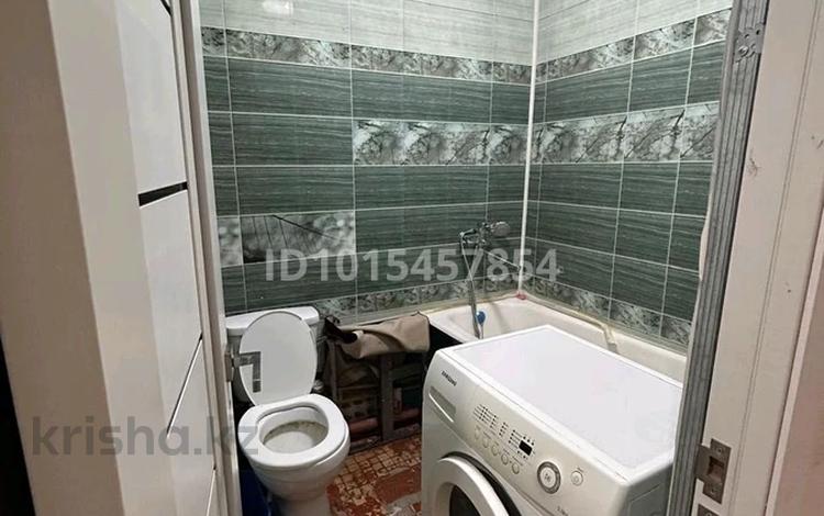 1-комнатная квартира · 39 м² · 3/5 этаж, мкр Мынбулак 28 за 75 000 ₸ в Таразе — фото 2