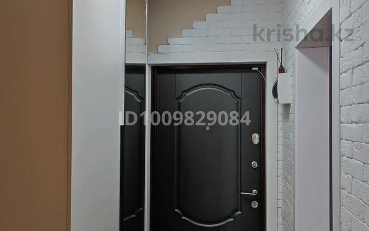 1-комнатная квартира · 36 м² · 3/12 этаж, мкр Акбулак, 1-я улица за 220 000 ₸ в Алматы, Алатауский р-н — фото 2