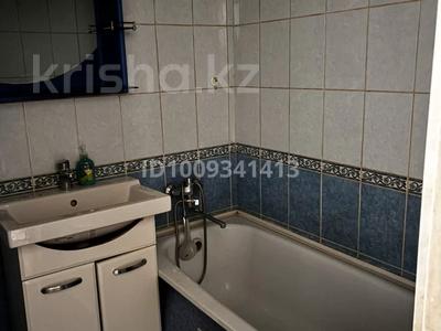 1-комнатная квартира · 35.9 м² · 2/5 этаж, мкр 11, Мкр 11. Станционная 33 за 6 млн ₸ в Актобе