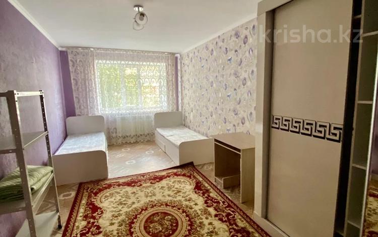 3-комнатная квартира, 94.3 м², 1/5 этаж, мкр. Алтын орда