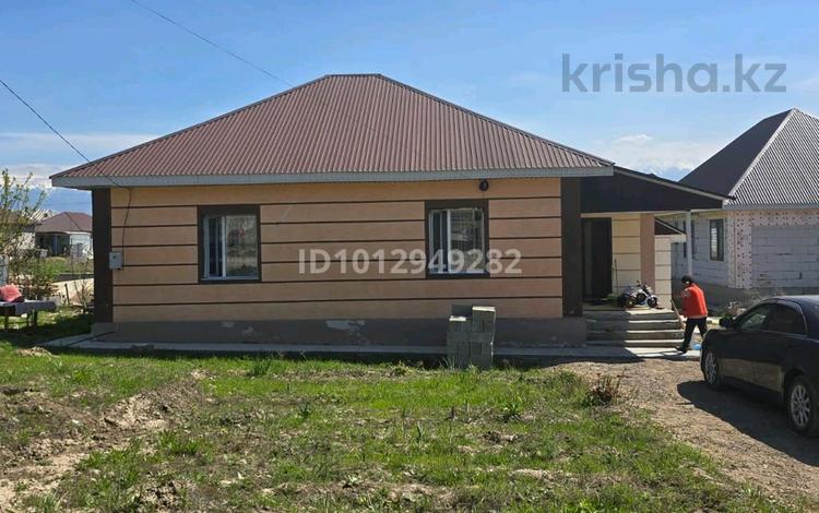 Отдельный дом · 3 комнаты · 100 м² · 4 сот., Исатай батыра за 30 млн ₸ в Кемертогане — фото 2