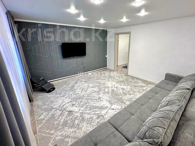 Отдельный дом · 3 комнаты · 75 м² · 6 сот., Кустанайская-Радищева — Кустанайская-Радищева за 35 млн 〒 в Павлодаре