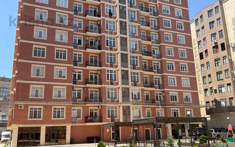 3-комнатная квартира · 93 м² · 5/10 этаж, 17-й мкр 25 за 36 млн ₸ в Актау — фото 2