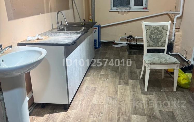 Отдельный дом · 3 комнаты · 80 м² · 6 сот., мкр Алгабас, Сафи Өтебаева 53 за 220 000 ₸ в Алматы, Алатауский р-н — фото 2