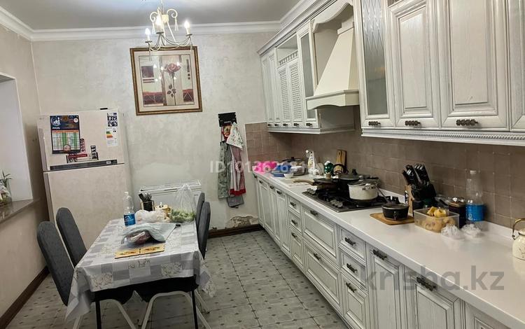 4-бөлмелі пәтер · 159 м² · 6/9 қабат, мкр. Алтын орда, Алия Молдагулова 50А корпус2, бағасы: 97 млн ₸ в Актобе — фото 2