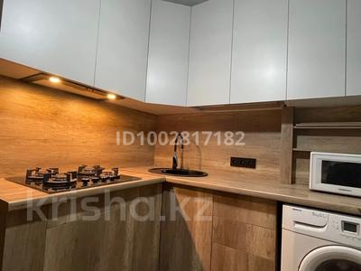 2-комнатная квартира · 43 м² · 1/4 этаж, мкр №2 1 за 280 000 ₸ в Алматы, Ауэзовский р-н