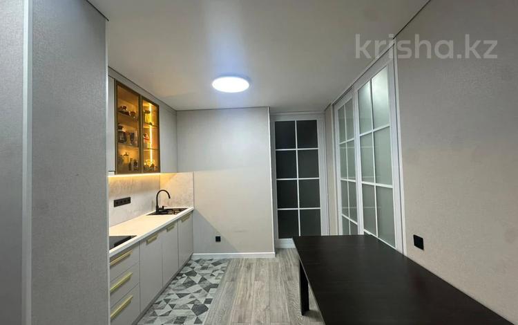 3-бөлмелі пәтер · 80 м² · 6/16 қабат, Утепова 31 — Утепова/Жандосова, бағасы: 70 млн ₸ в Алматы, Бостандыкский р-н — фото 29