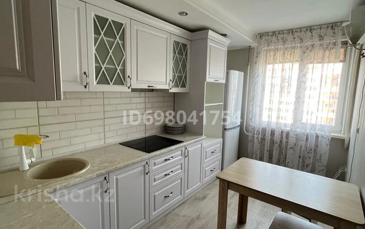 4-комнатная квартира · 80 м² · 7/9 этаж, Сатпаева 2 за 42 млн ₸ в Усть-Каменогорске, Ульбинский — фото 2
