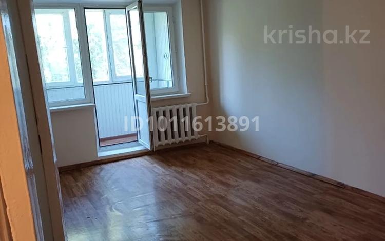 2-комнатная квартира · 45 м² · 3/5 этаж, мкр Акбулак 20 за 11.9 млн ₸ в Таразе — фото 2