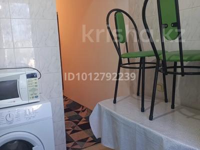 2-бөлмелі пәтер · 50 м² · 3/5 қабат, владимирский 4 — возле роддома, бағасы: 15 млн ₸ в Атырау, мкр Авангард-4
