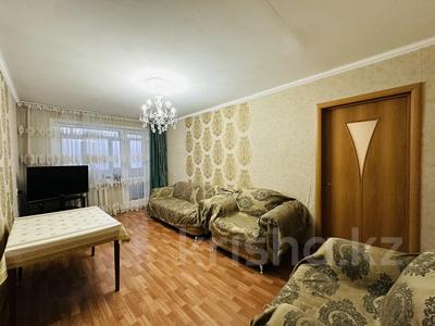 3-комнатная квартира, 61 м², 3/5 этаж, Казахстанская 124 за 12.5 млн 〒 в Шахтинске