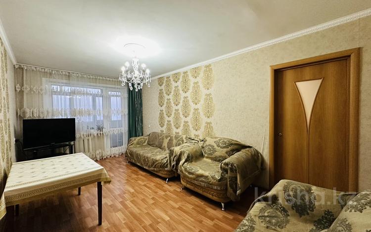 3-комнатная квартира, 61 м², 3/5 этаж, Казахстанская 124 за 11.5 млн 〒 в Шахтинске — фото 2