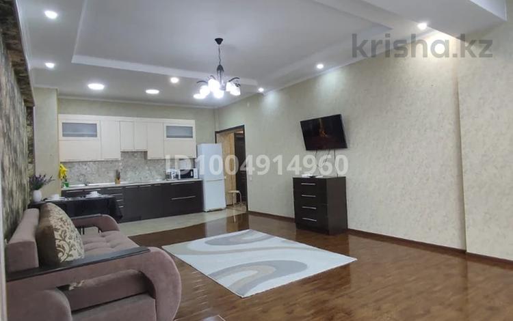 2-бөлмелі пәтер · 70 м² · 10/10 қабат, Көктем-2 ш/а. 163 а — Бухар Жырау Ауезова, бағасы: 450 000 ₸ в Алматы, Бостандыкский р-н — фото 5